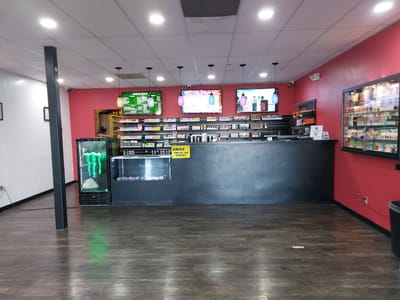 Juicy's Vapor Lounge Salina