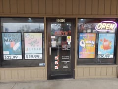 Juicy's Vapor Lounge Topeka West