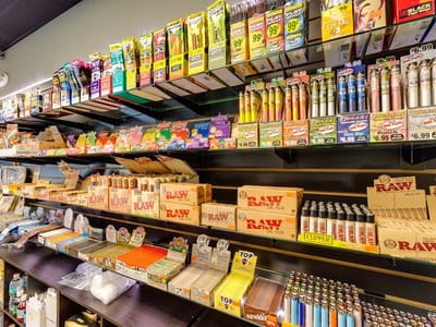 Leah's Smoke Shack - Smoke Shop in Naples