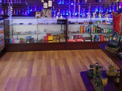 Level Up Smoke And Gift CBD Kratom and more