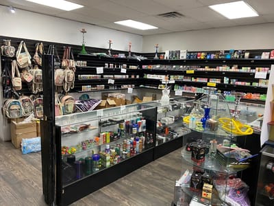 Love n Peace Smoke & vape shop