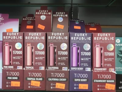 LUCKY 7 SMOKE, VAPE, CBD, KRATOM & DELTA 8