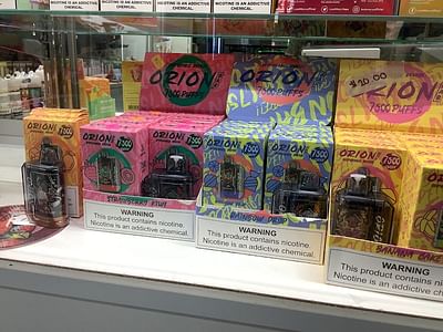 Luis's Laboratory Smoke Shop