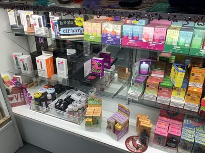 Luis's Laboratory Smoke Shop