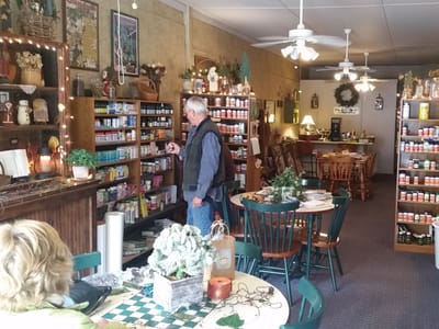 Macky's Health & Hemp/CBD Market