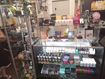 Mako Hemp Co. | CANNABIS DISPENSARY | THE DAB BAR | HEMP, CBD, THC, & More.