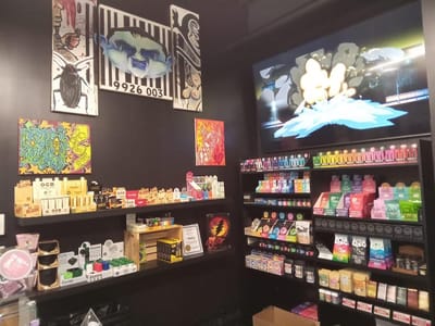 Mako Hemp Co. | CANNABIS DISPENSARY | THE DAB BAR | HEMP, CBD, THC, & More.