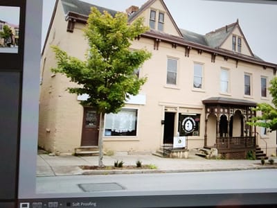 Mike & Catherine - Our-CBD-Store