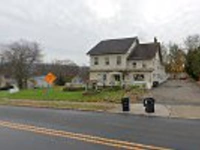 Mom n Pop CBD and Wellness Shop