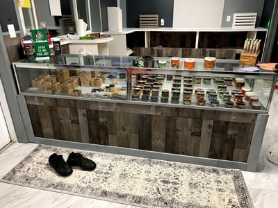 Mom N Pop CBD & Wellness Shop