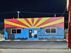 Neverlow Glass Gallery (Smoke shop)