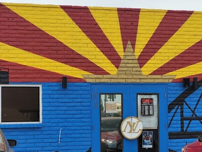 Neverlow Glass Gallery (Smoke shop)