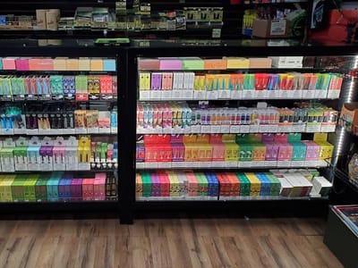 Neverlow Glass Gallery (Smoke shop)