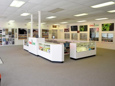 One Love Smoke Shop and Lifestyle Apparel