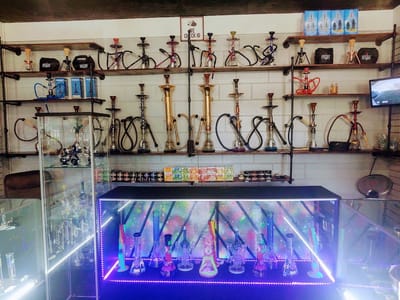 Paper Planes Smoke Shop