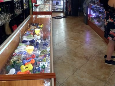 PB Tobacco Smoke Shop