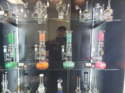 PEACE AND LOVE HOLISTICS