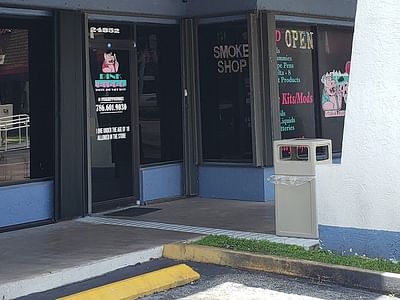 Pink Hippo Smoke And Vape