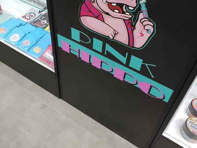 Pink Hippo Smoke And Vape