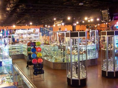 Puff n Stuff Smoke, Beer & Wine Shop