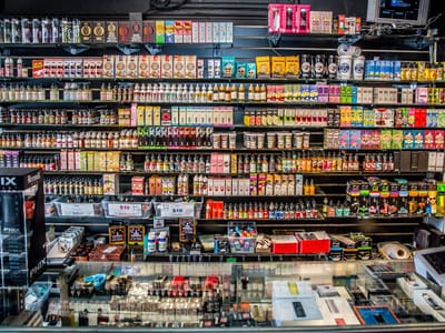 Raja's Smoke Shack & CBD Store - Malden