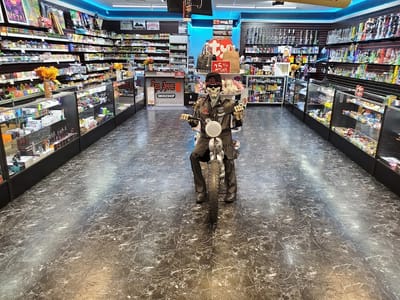 Red apple smoke shop