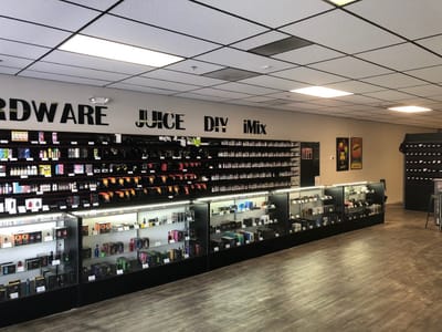 Red Star Vapor & CBD