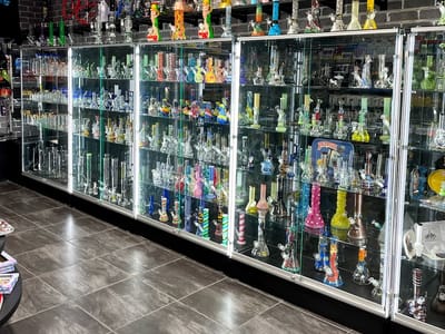 Rock N Roll It Smoke And Vape Shop- Colonial