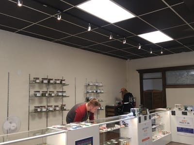 Rogue Valley Cannabis - West Main