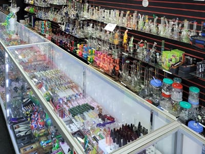 Ronnie's Huff & Puff Smoke Shop