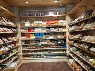 Roseville Smoke Shop