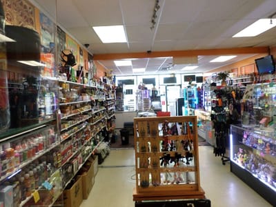 Royal Pipes and Hookahs CBD, KRATOM & HOOKAH SHOP