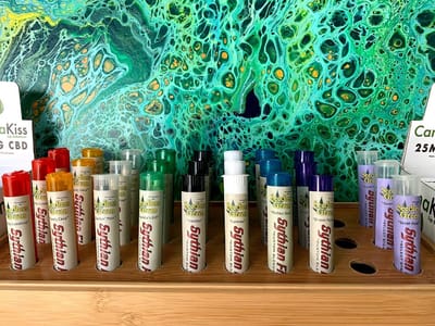 Seedless Green Elberta - Hemp, Delta 8 & CBD Dispensary