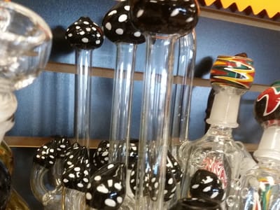 SMASH GLASS and VAPE