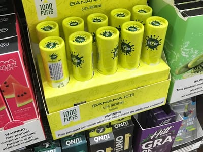 SMOKE & VAPE LINDALE