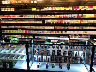 SMOKE & VAPE LINDALE