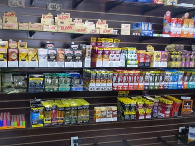 SMOKE BUDDY'S VAPE CBD HOOKAH WATERPIPES CIGARS DELTA 8 DELTA 10 KAVA KANA DELTA 9