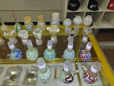 Smoke Loud Gift Shop Pipes, Bongs, Disposable Vapes, Vapes, CBD, Vape Juice, Smoking accessories