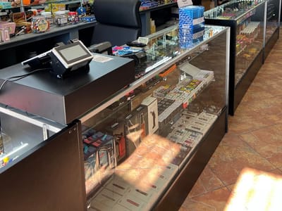 Smoke Shop Lynwood - Tipsy Bong