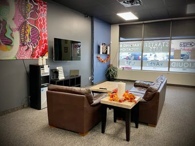 Smokeless - Vape and CBD