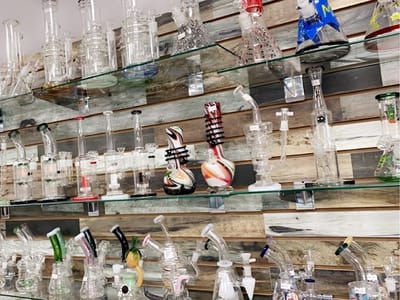 SmokeVille - An Upscale Smoke Shop