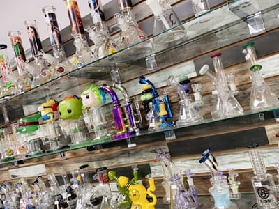 SmokeVille - An Upscale Smoke Shop