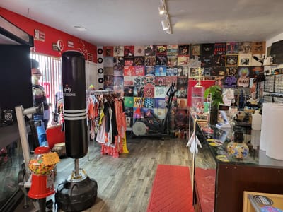 Smokin Hot Vapors and CBD