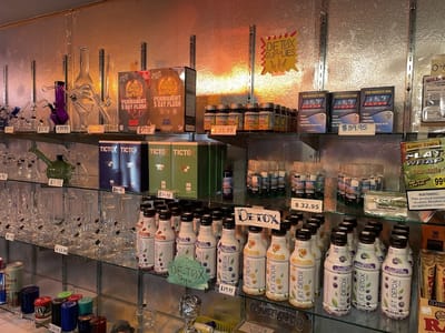 Steal Deal Smoke Shop