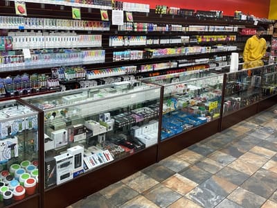 Still Smokin Smoke Shop & Vape Bar & CBD & Kratom