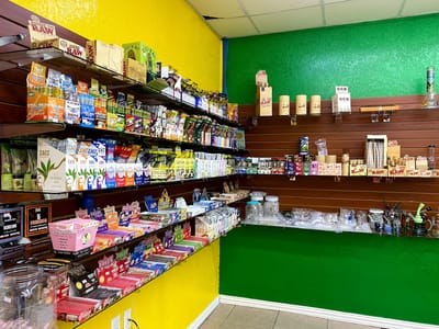 Still Smokin Smoke Shop & Vape Bar & CBD & Kratom