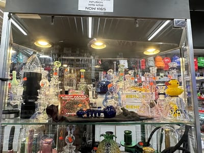 Tammy's Smoke Shop