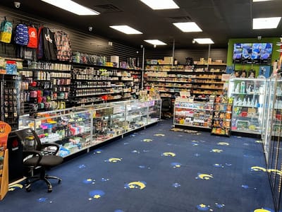 The Green House Smoke Shop