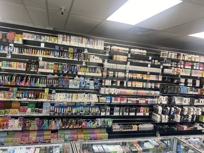The Smoke Shop - Cigars,Hookah,Disposable Vapes ,CBD,Kratom,D-8,Glass bongs,Head shop,RYO Tobacco
