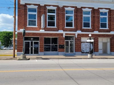 Three Buds CBD in Manchester OH